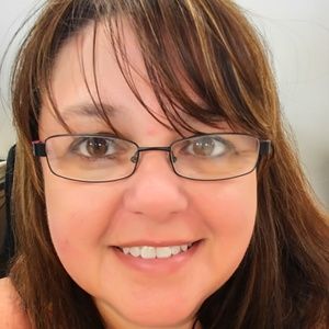 Meet your Posher, Janel